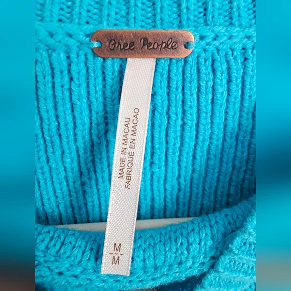 Free People Vibrant Blue and Tan Striped Cropped Sweater NWOT Medium - Picture 2 of 3